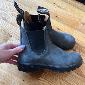 Rustic Black Blundstones Women's 6.5